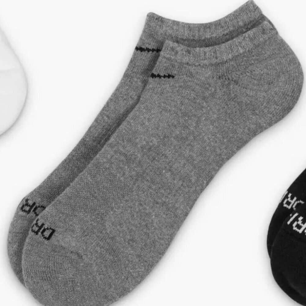 3/$20 Bundle 🌈Nike Everyday No-Show Performance Socks – 3 Pairs Gray